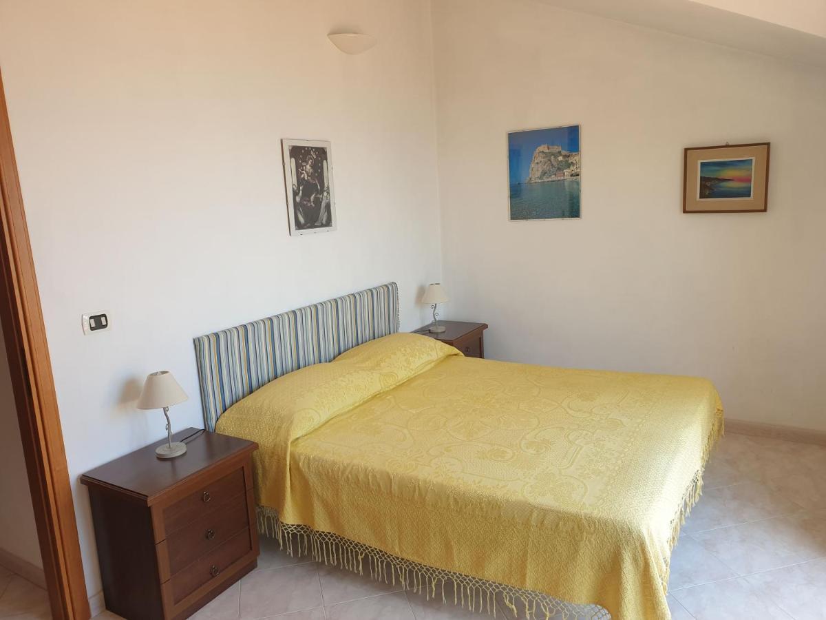 Casa Vacanze Umberto I Бова-Марина Экстерьер фото